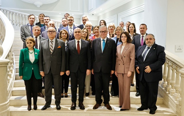 Ilie Bolojan s-a întâlnit cu ambasadorii UE pentru a discuta măsurile bugetare și securitatea regională