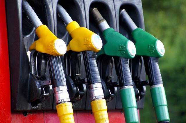 Proiectul de prelungire a stării de criză la carburanți a fost retras de la votul în Parlament
