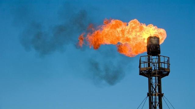 Comisia Europeană propune amânarea de un an a regulilor privind emisiile de metan pentru importatorii de energie
