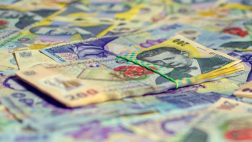 Analiză ING: Rezolvarea blocajului politic scade costurile de finanțare, dar leul nu va crește semnificativ