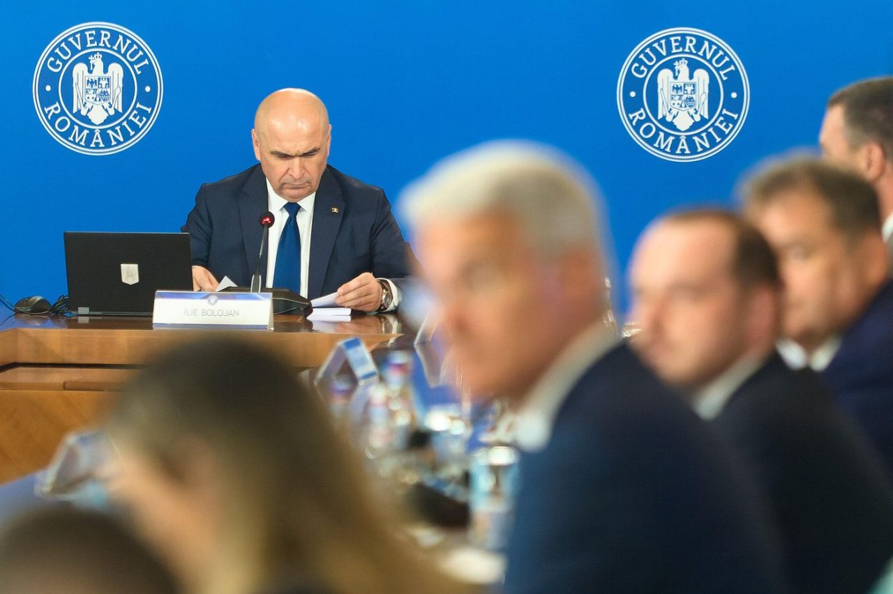 Suspiciuni privind implicarea SUA în căderea guvernului român: Congresul american cere explicații