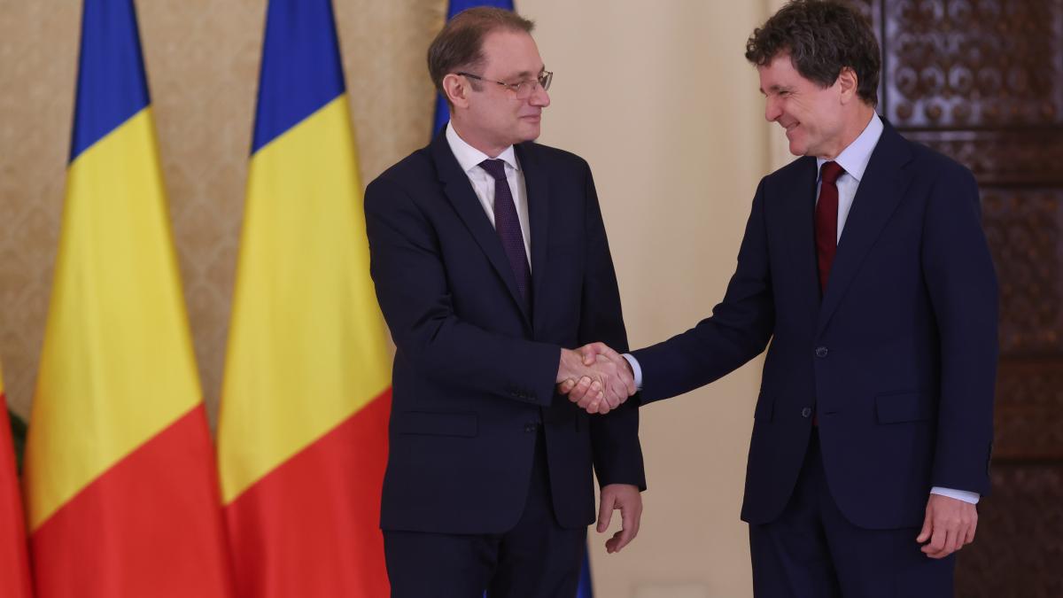 Programul de guvernare Luca Niculescu: măsuri pentru sănătate, educație, pensii și justiție