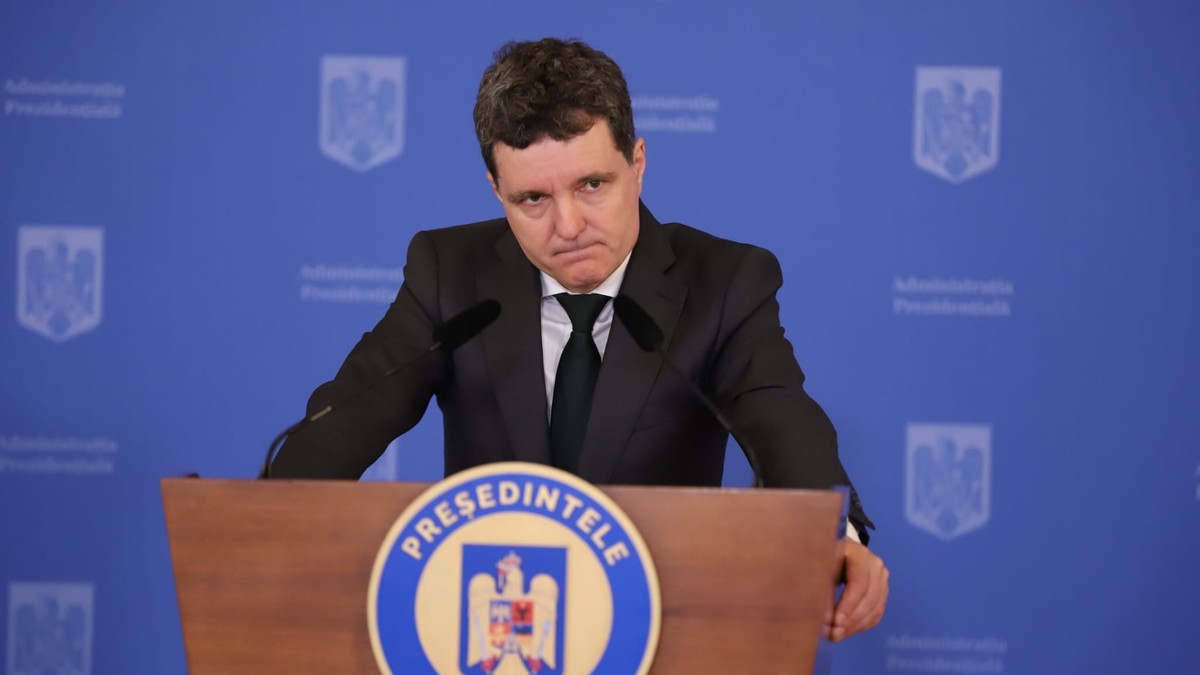 Nicușor Dan trimite înapoi la Parlament legea incriminării căsătoriilor forțate ale minorilor