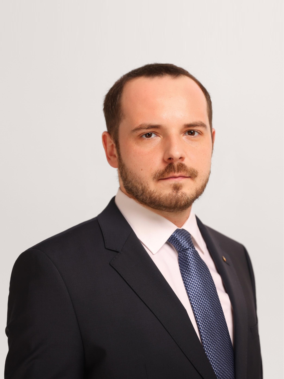 Alexandru Rogobete respinge acuzațiile lui Ilie Bolojan privind finanțarea unităților de primiri urgențe