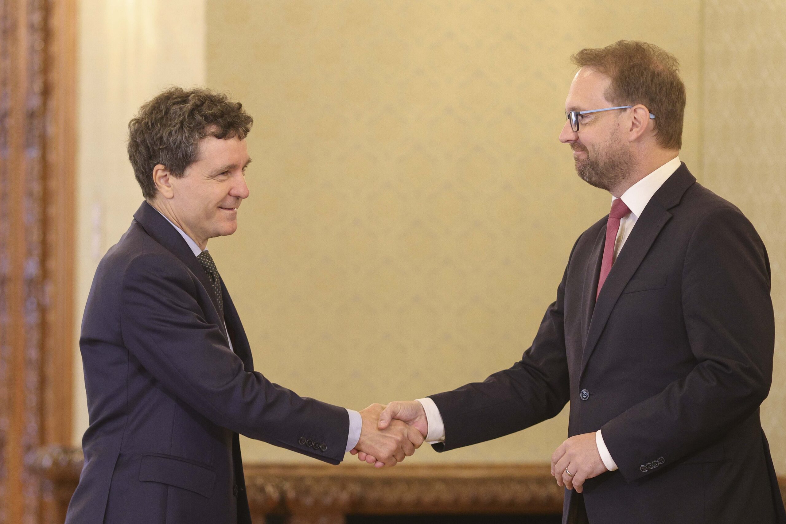 Dominic Fritz respinge acuzațiile privind discuțiile cu Nicușor Dan: „Este o minciună sfruntată”