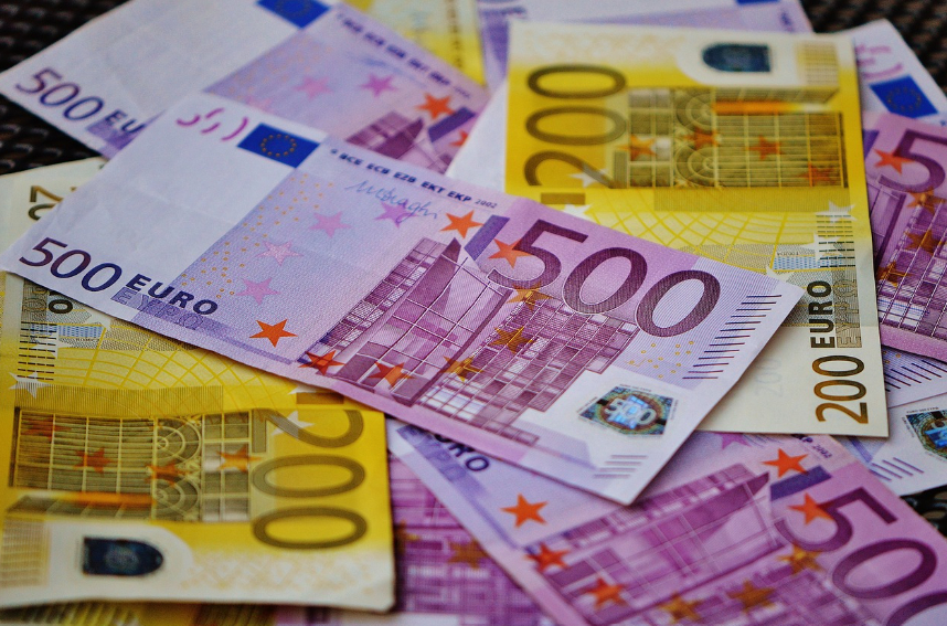 Bruxellesul vizează includerea obligațiunilor UE în indicii internaționali pentru consolidarea euro