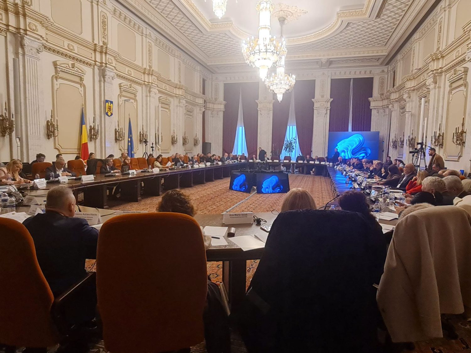 Eliminarea obligației de a folosi avocați pentru contractele firmelor în proiectul de lege privind avocatura