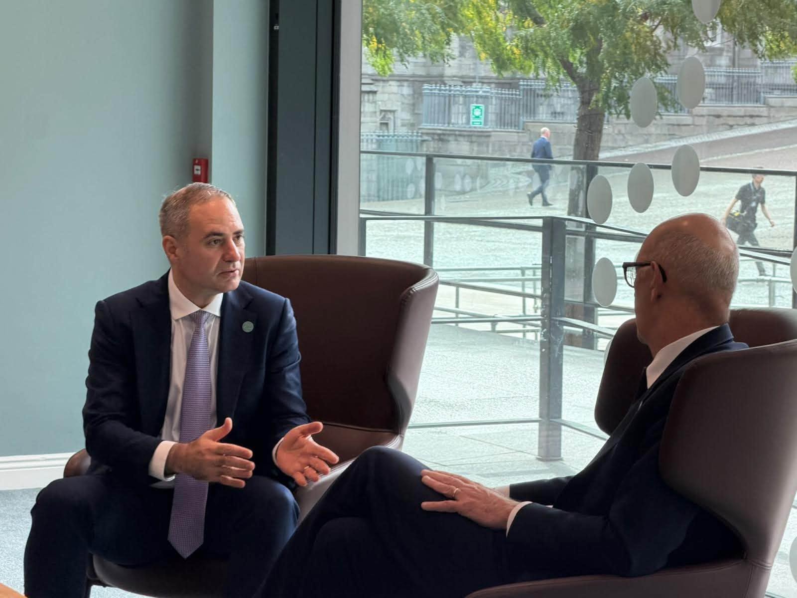 Discuții între România și Franța la Dublin: Consolidarea fiscală și atragerea investițiilor industriale