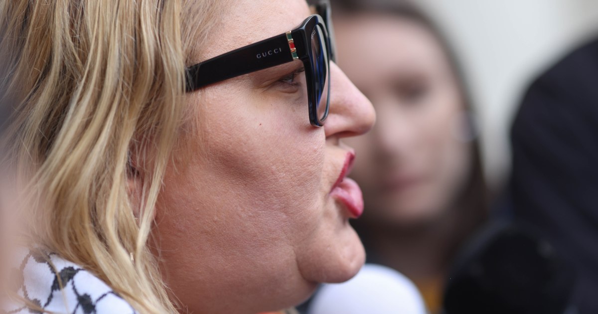 Diana Șoșoacă, la Russia Today: Accuză politicienii că au oprit apa și că oamenii mor de foame
