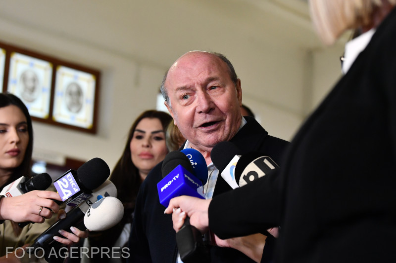 Traian Băsescu avertizează asupra riscului de faliment pentru România în cazul unei guvernări de extremă dreaptă