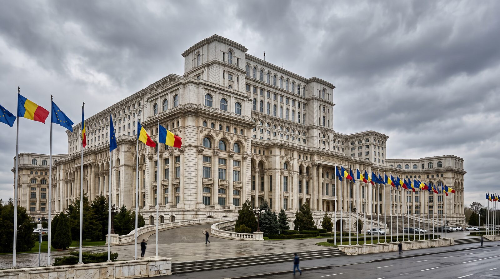 Bogdan Ivan critică Guvernul Bolojan pentru creșterea prețurilor la carburanți: Românii sunt sărăciți