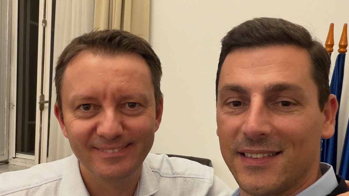 PNL solicită sprijinul PSD pentru Guvernul Siegfried Mureșan, înainte de decizia partidului lui Grindeanu