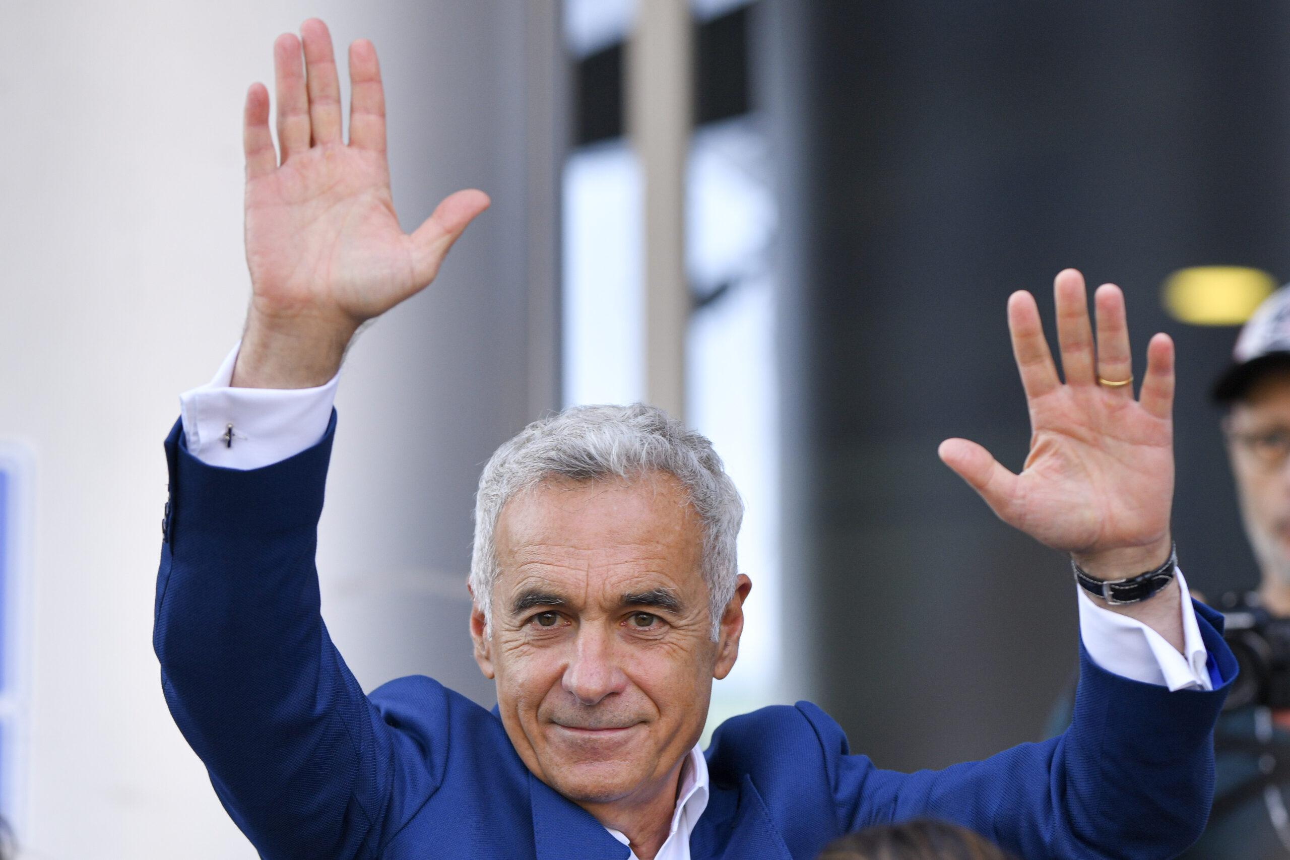 Dosarul Călin Georgescu: DIICOT urmărește fluxuri financiare în Austria, Elveția, Anglia și Letonia