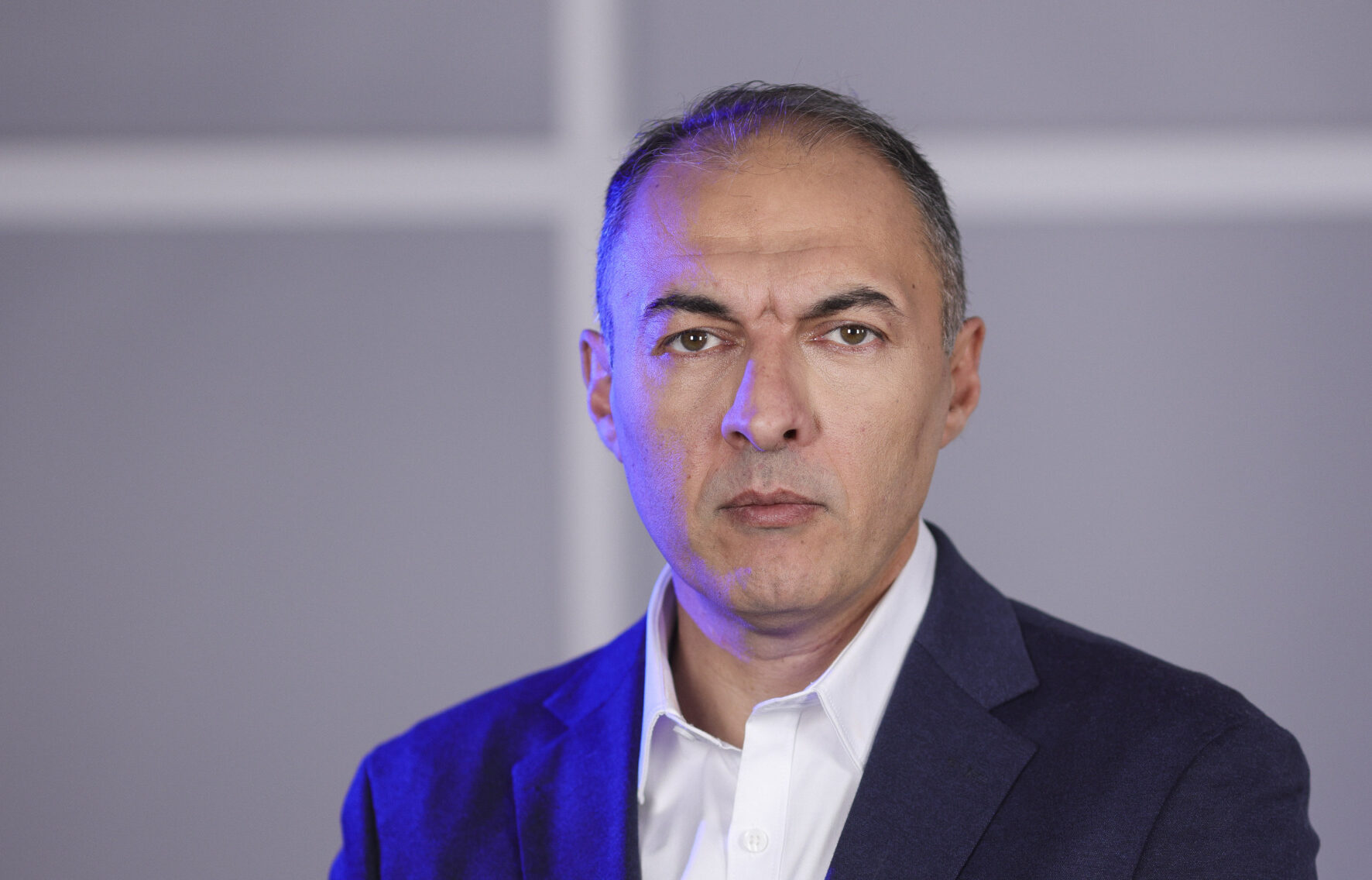 PSD este un partid cu accente totalitare și xenofobe, similar cu AUR, conform unei analize politice