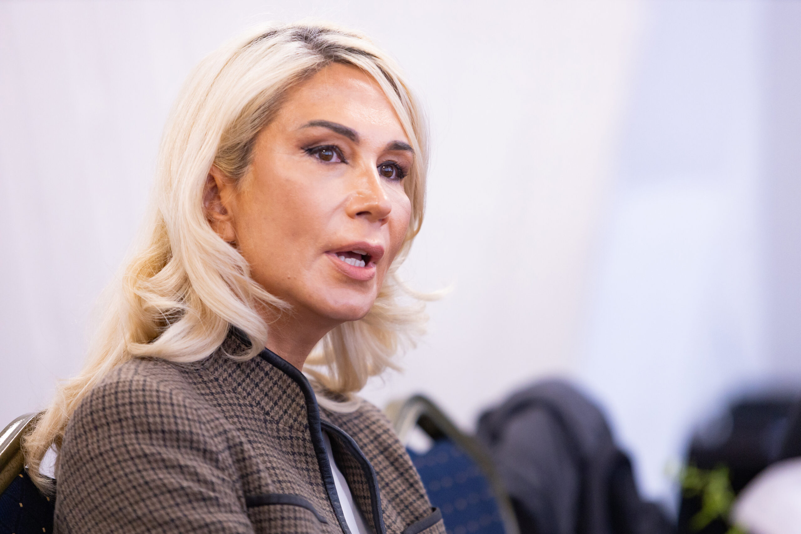 Raluca Turcan solicită parlamentarilor un vot clar în fața propunerii de Guvern condus de Siegfried Mureșan