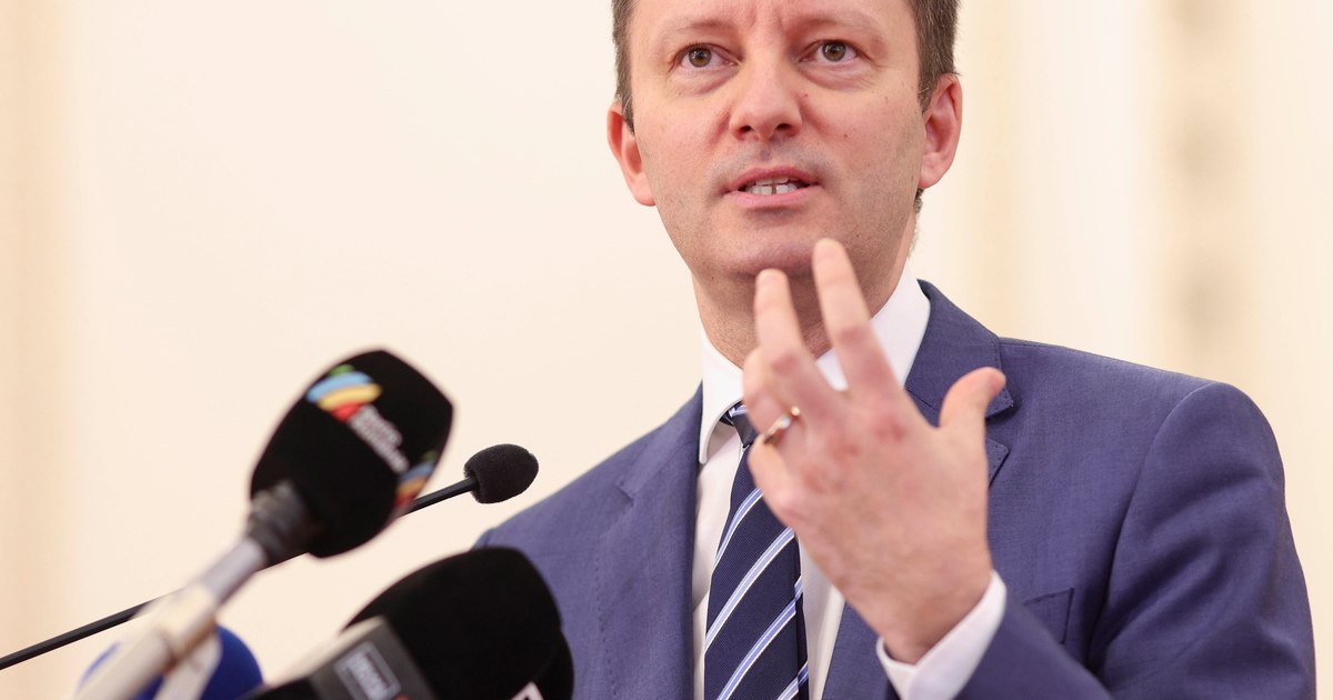 Siegfried Mureșan refuză să stabilească suma pentru un trai decent și promite revenirea la TVA de 19%
