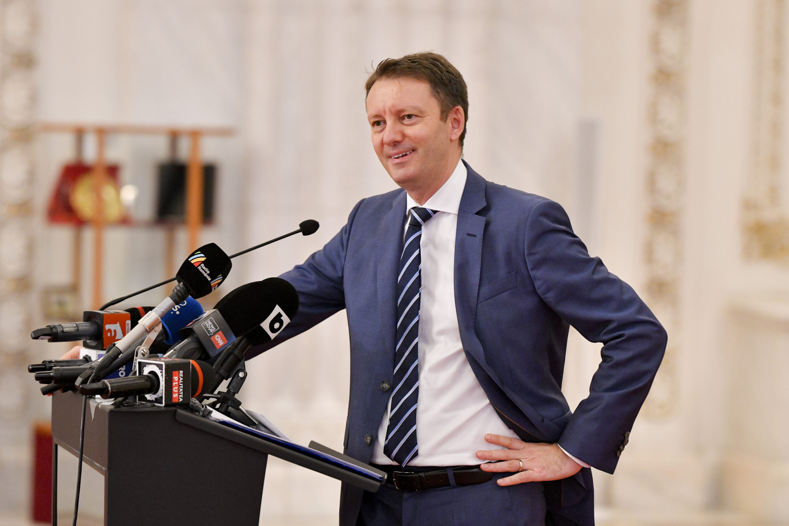 Programul de Guvernare al lui Siegfried Mureșan: promisiuni de creșteri salariale și investiții masive