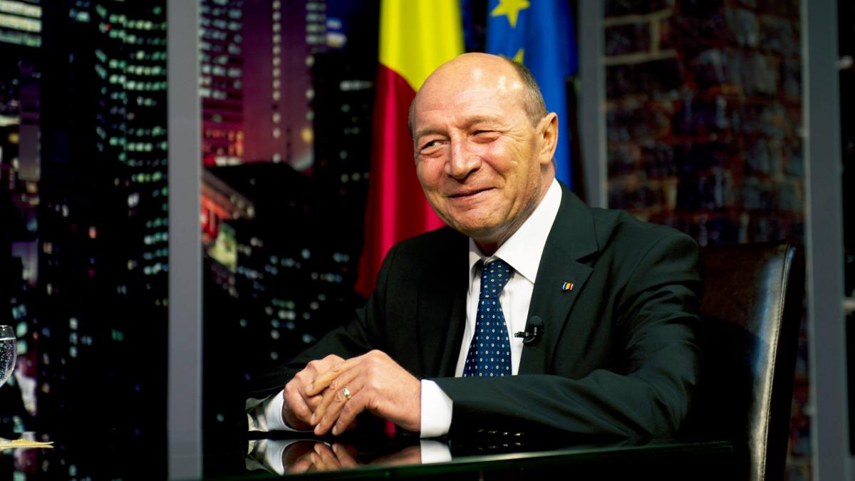 Traian Băsescu critică UDMR și avertizează asupra crizei de guvernare din România