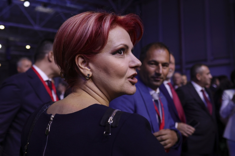 Evoluția retoricii politice: de la limbajul de lemn la adoptarea stilului suburban