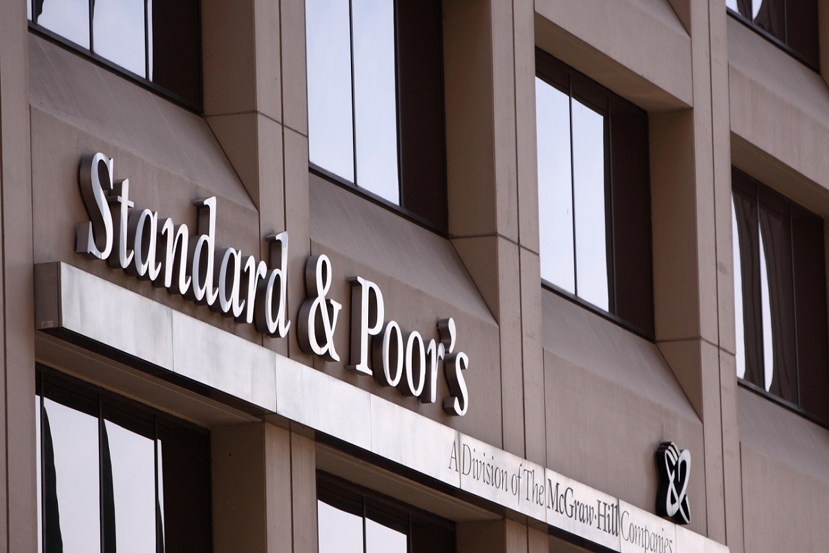 Delegația Standard&Poor’s se întâlnește cu reprezentanții Guvernului înainte de evaluarea ratingului României