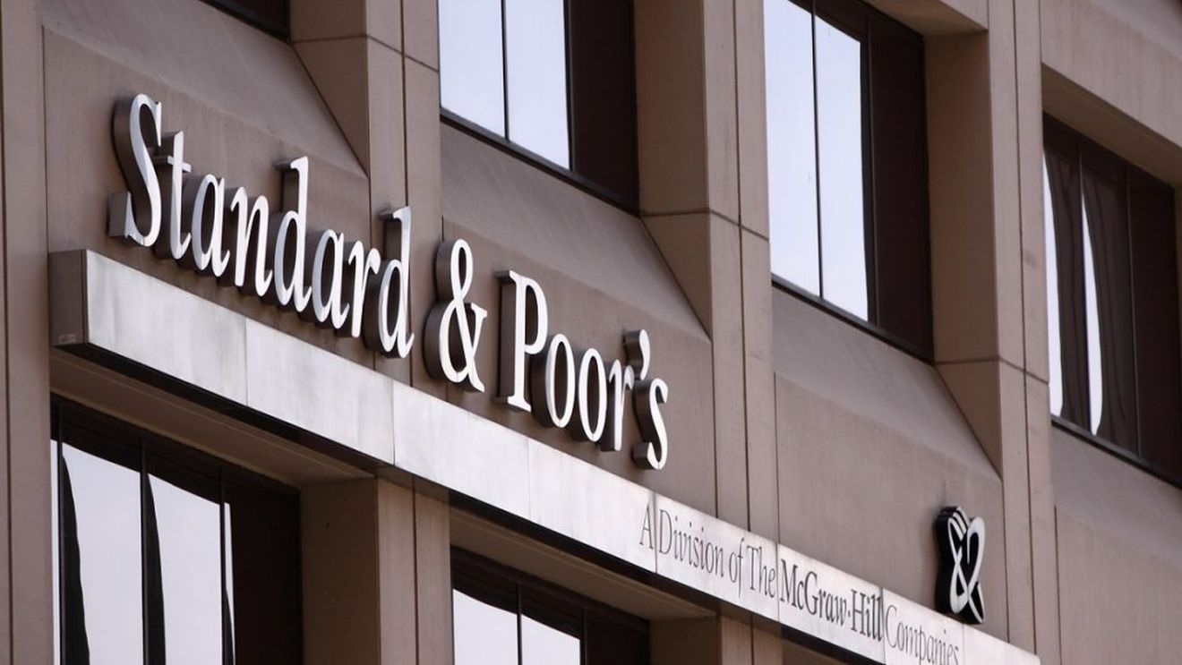 Evaluarea S&P pentru ratingul României: miza este evitarea categoriei „junk” pe 2 octombrie