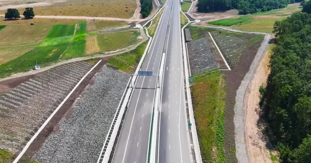 Guvernul prelungește termenele de finalizare pentru autostrăzile A3 și A7. Întârzieri pe loturile UMB