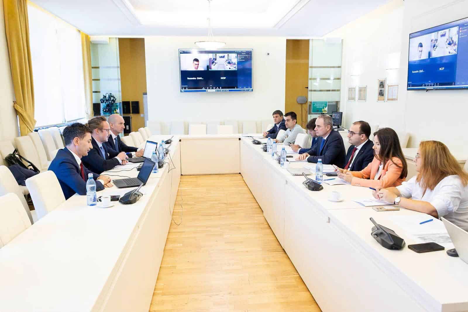 Ministrul Nazare a prezentat situația finanțelor publice experților Standard & Poor’s