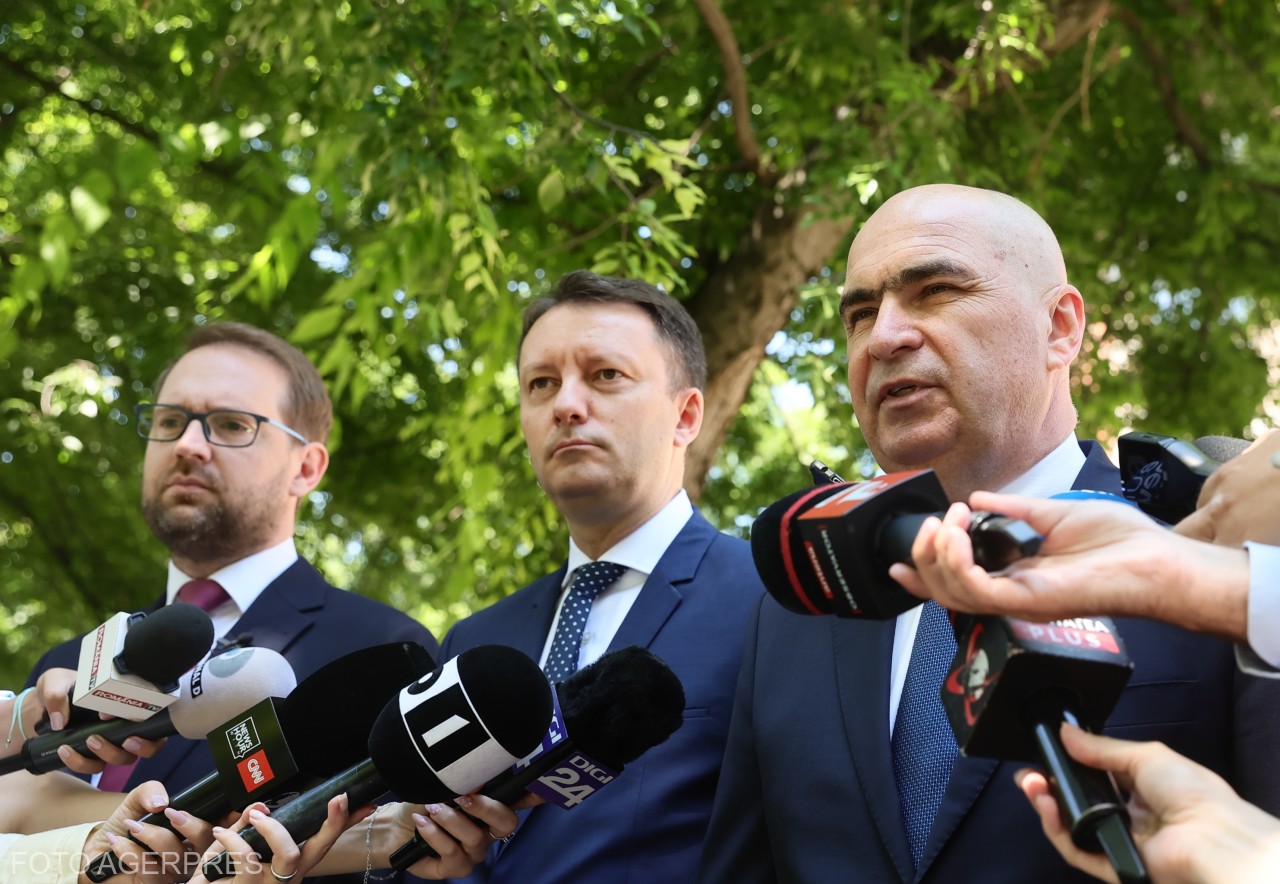 Partidele PNL, USR și UDMR aprobă programul de guvernare și cabinetul lui Siegfried Mureșan
