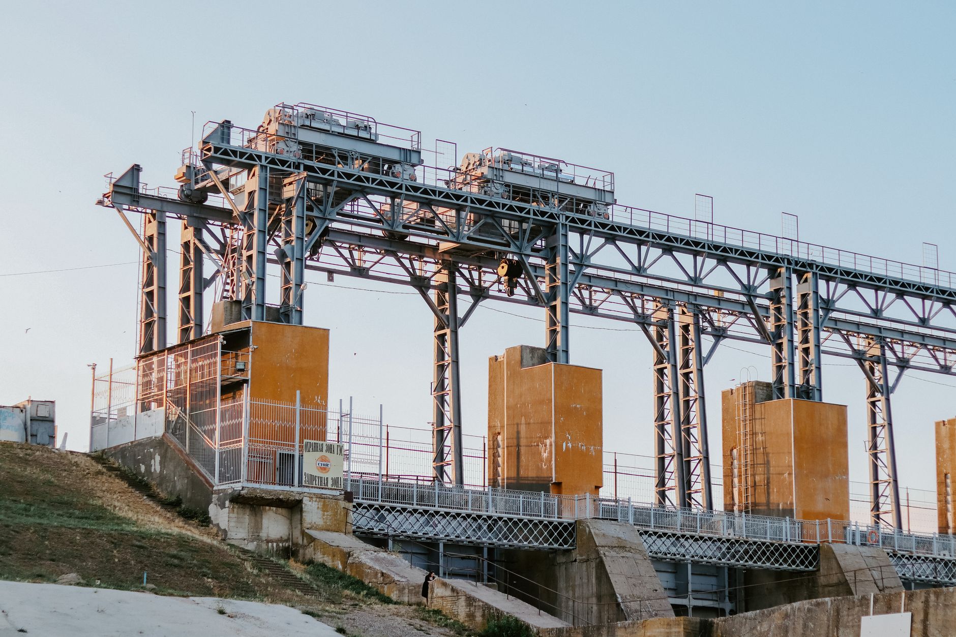 România este avertizată de Comisia Europeană privind noile norme pentru piața de energie electrică