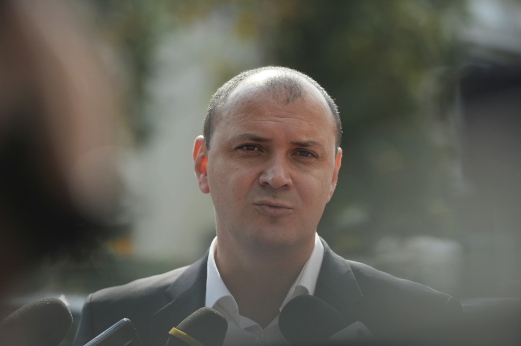 Sebastian Ghiță îl acuză pe premierul desemnat Siegfried Mureșan de legături cu serviciile secrete germane