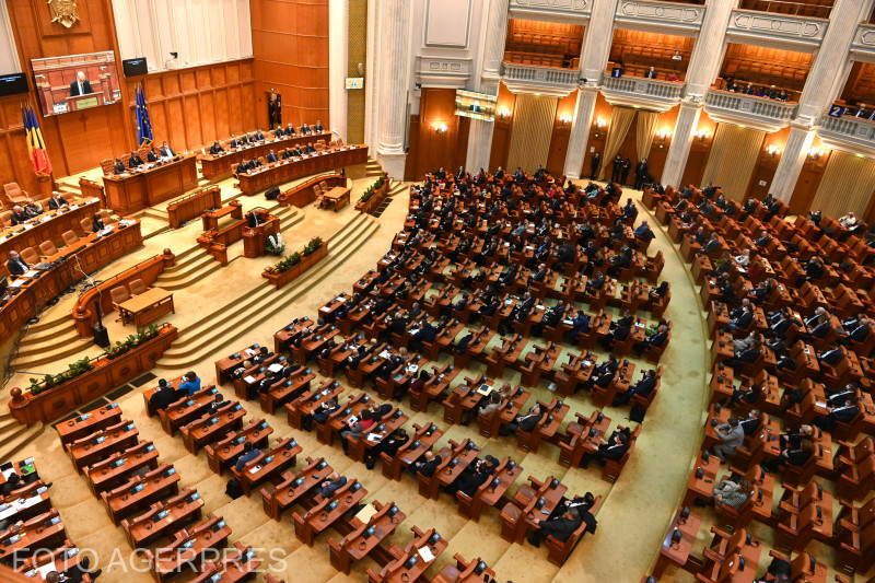 Siegfried Mureșan a depus la Parlament programul de guvernare și lista noului cabinet