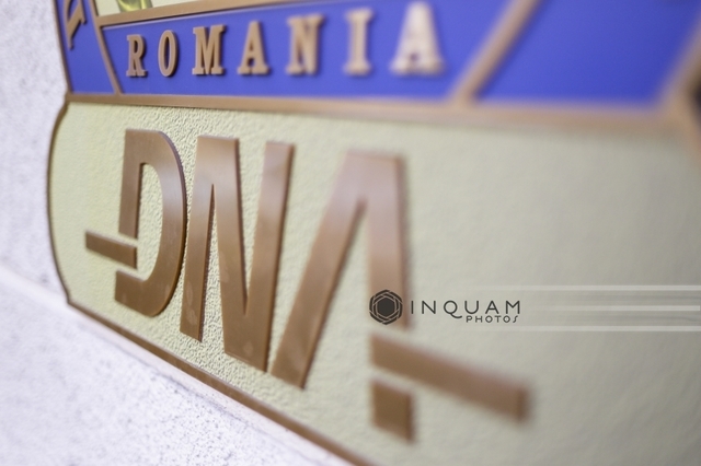 Arestați preventiv pentru o mită de 450.000 de euro în cadrul unui proiect energetic din Gheorgheni