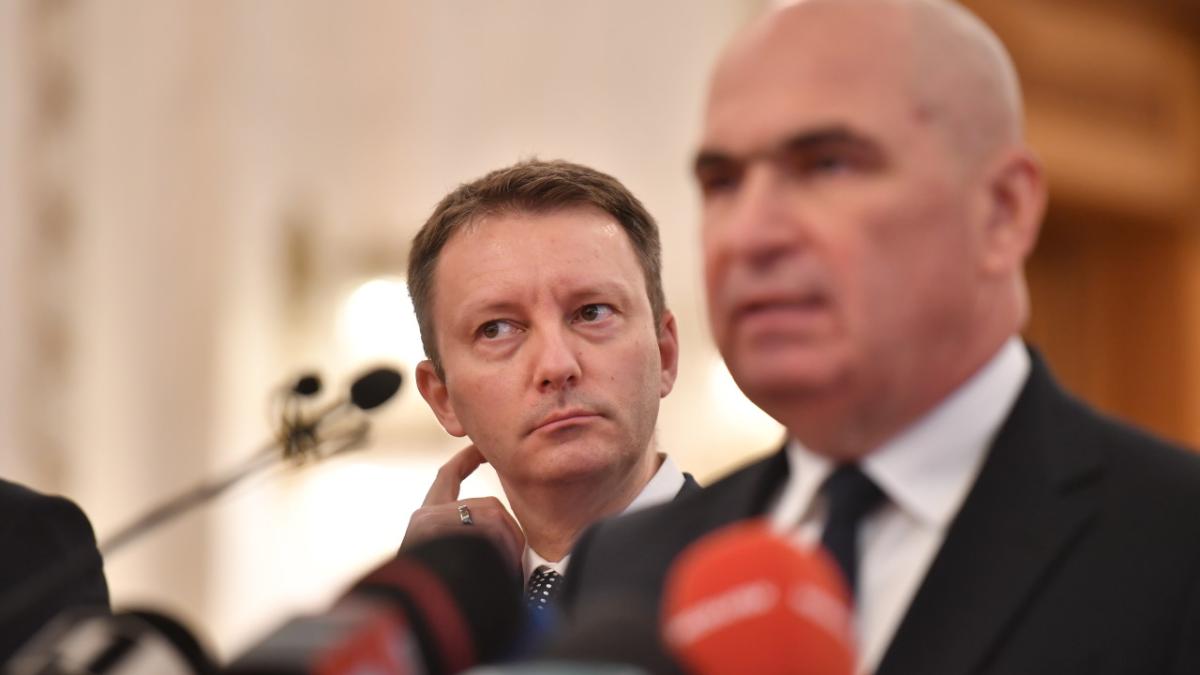Analiza Bogdan Chirieac: Guvernul Siegfried Mureșan este o mascaradă fără șanse în Parlament