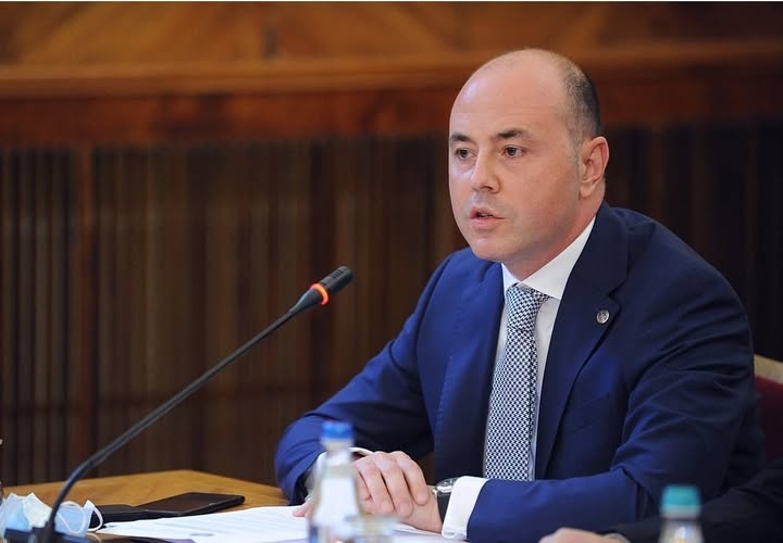 PNL pregătește sesizarea CCR dacă Nicușor Dan refuză alegerile anticipate după căderea guvernului Mureșan