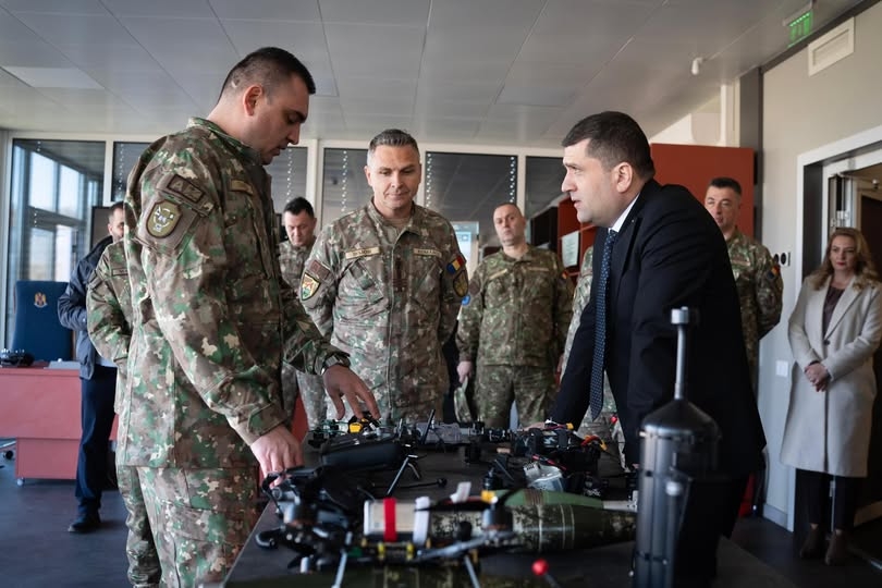 Deficit de piloți pentru avioanele F-16 ale României, avertizează ministrul interimar al Apărării