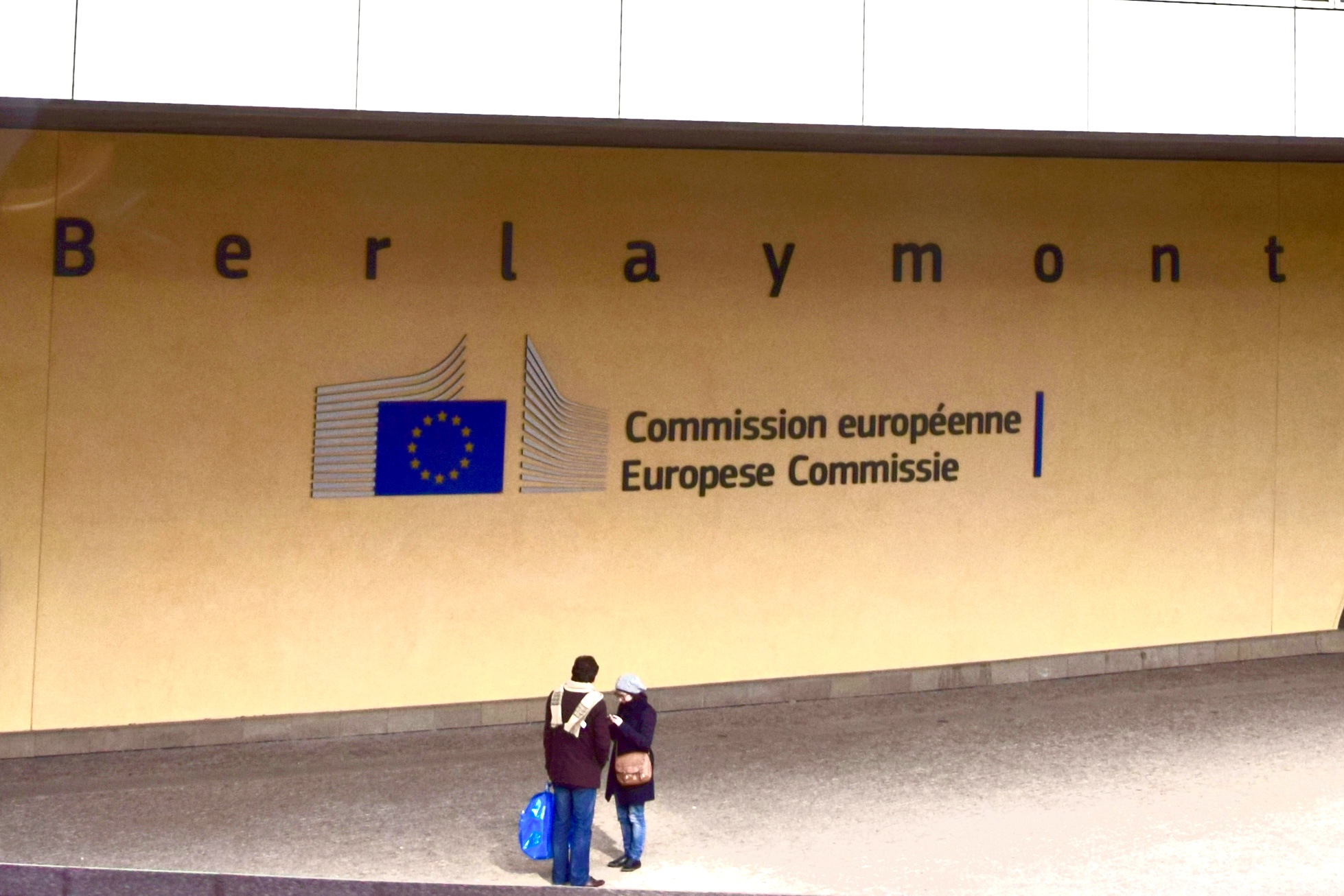România primește șapte notificări de la Comisia Europeană pentru neîndeplinirea unor obligații de transpunere
