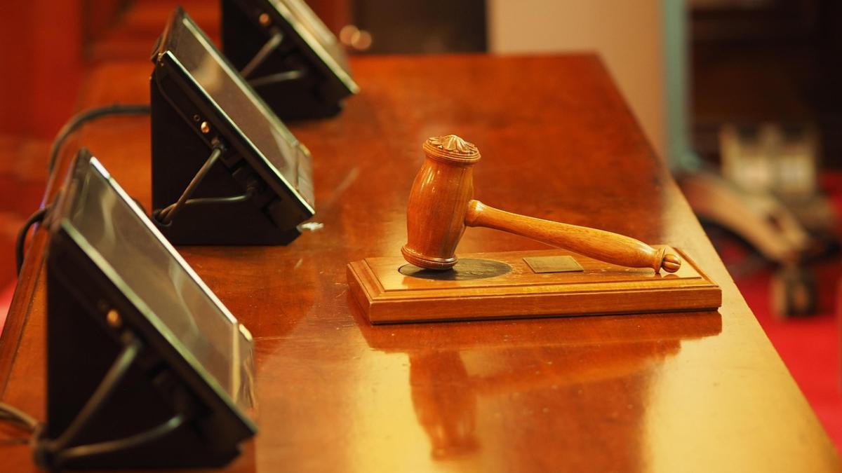 Conflict la Curtea de Apel în procesul pentru anularea decretului de desemnare a premierului Siegfried Mureșan