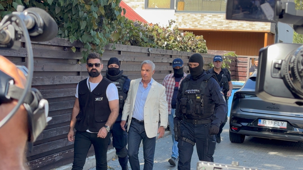 Susținătorii lui Călin Georgescu inițiază colectă pentru o vilă în Toscana, după sechestruul pus de DIICOT