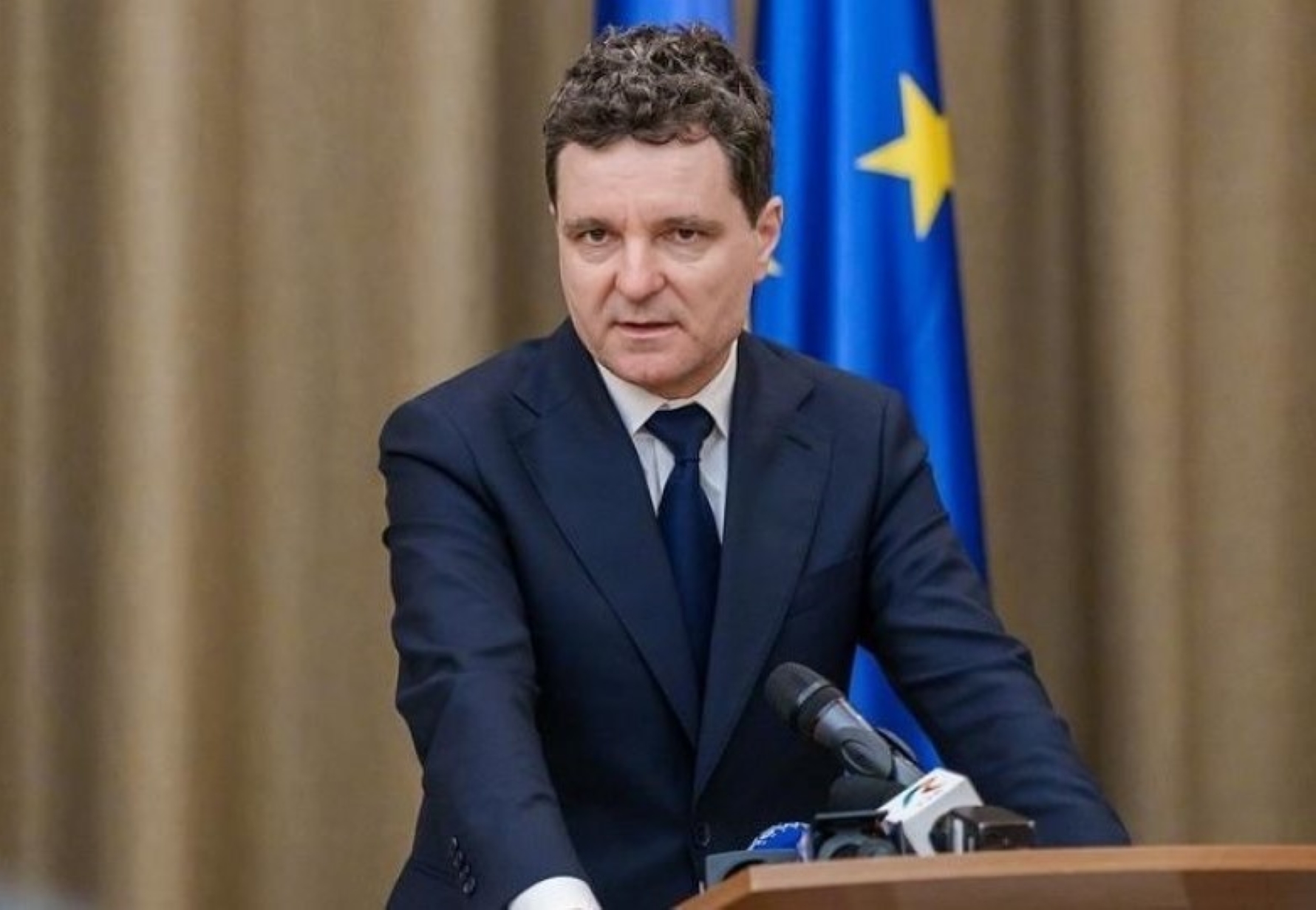 Nicușor Dan cere partidelor să încheie criza politică înainte de votul pentru Guvernul Mureșan