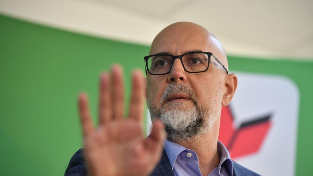 Kelemen Hunor avertizează PNL: Sesizarea CCR în cazul căderii Guvernului Mureșan va fi un eșec