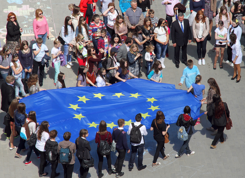 UE ar putea impune Ucrainei accelerarea reformelor pentru deblocarea fondurilor de miliarde de euro