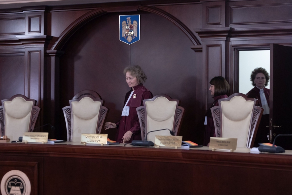 CCR amână decizia privind constituționalitatea proiectului SAFE din cauza votului în Parlament