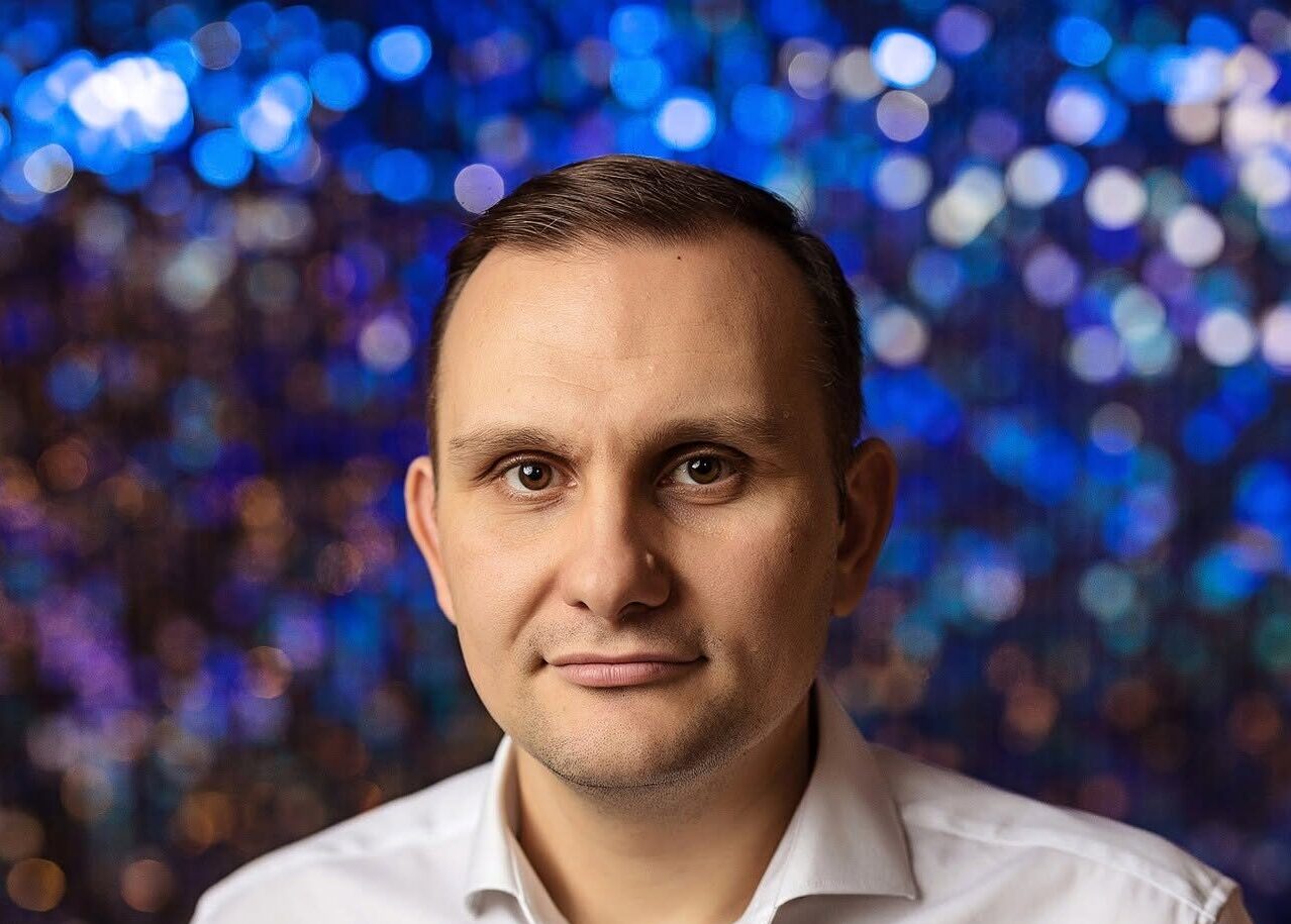 Vicepreședintele USR Dâmbovița, Alexandru Munteanu, este acuzat de DIICOT pentru încercarea de a exporta un utilaj în Belarus