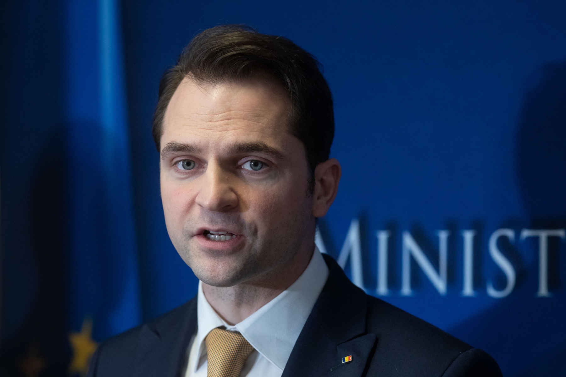 Sebastian Burduja critică modul în care a fost dărâmat Guvernul Mureșan: „N-au avut curajul unui vot împotrivă”