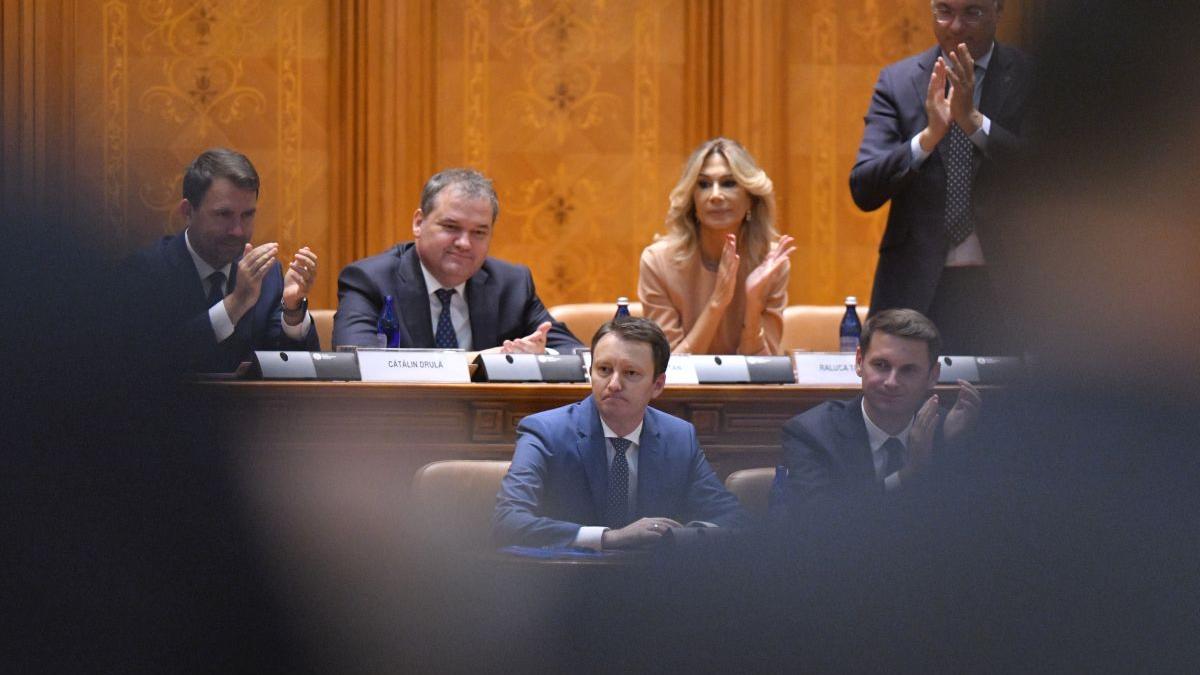 Parlamentul a respins Guvernul propus de Siegfried Mureșan. Se discută despre alegeri anticipate