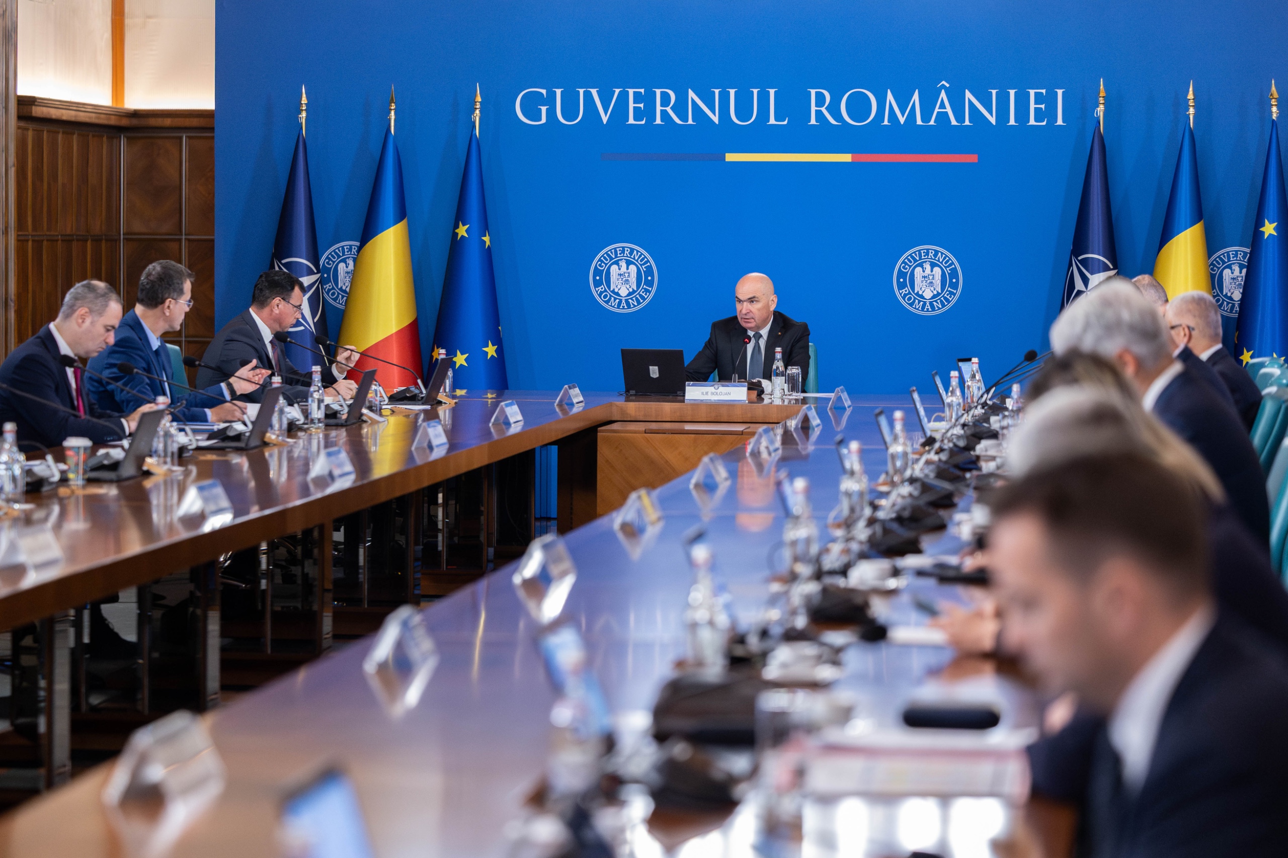 Guvernul interimar prelungește măsurile de siguranță pe piața de energie și aprobă exproprieri pentru drumuri