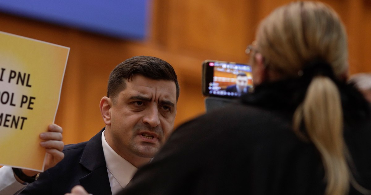 Iulian Fota: Diana Șoșoacă acționează intenționat în favoarea Moscovei, iar Simion îl copiază pe Călin Georgescu