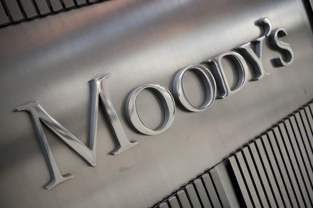 Avertisment de la Moody’s: Blocajul politic din Parlament pune în pericol consolidarea fiscală a României