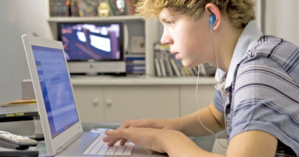 Comisia Europeană pregătește restricții pentru accesul copiilor sub 15 ani la platformele online
