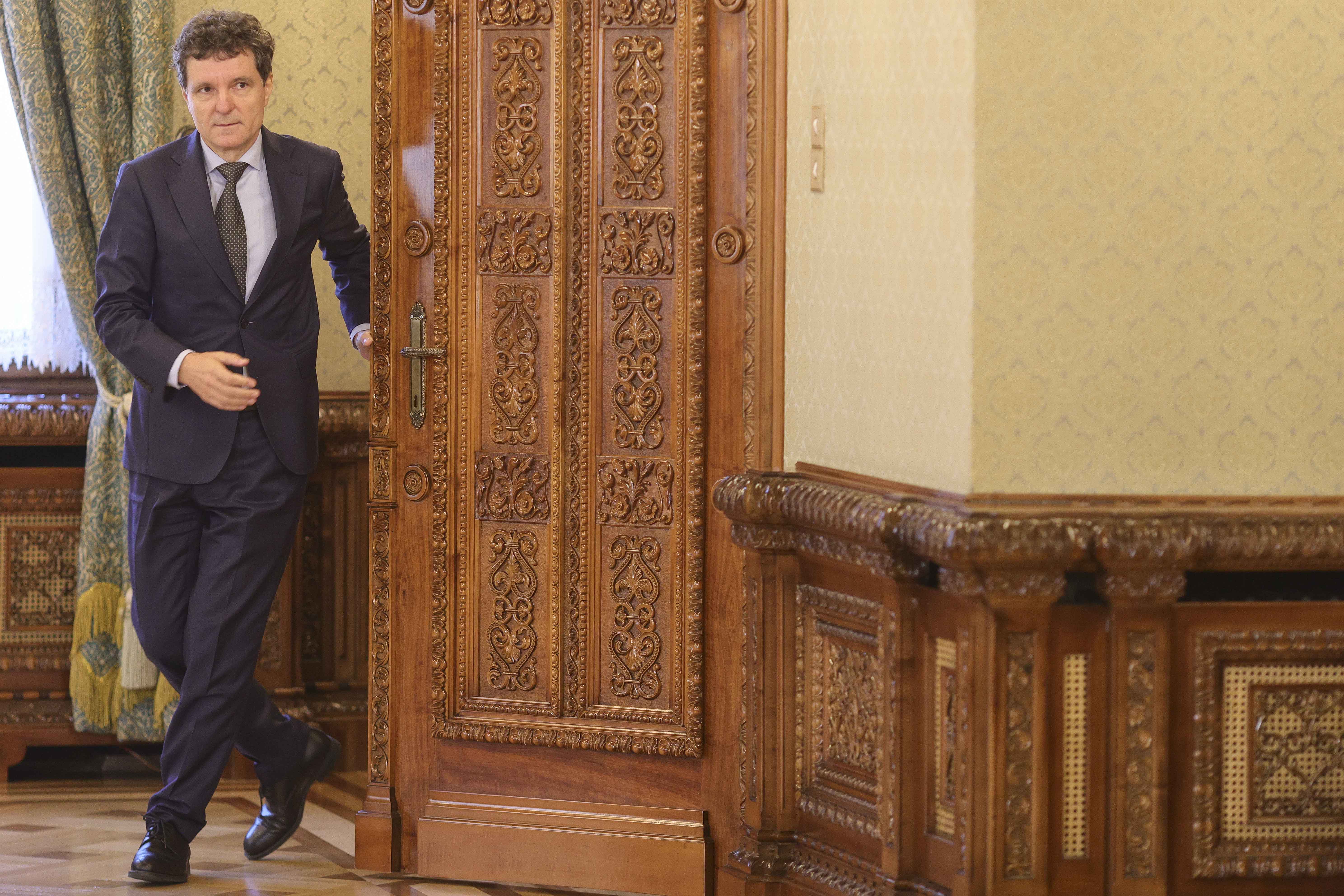Consultări la Cotroceni: Partidele negociază mandatele pentru formarea unui nou Guvern